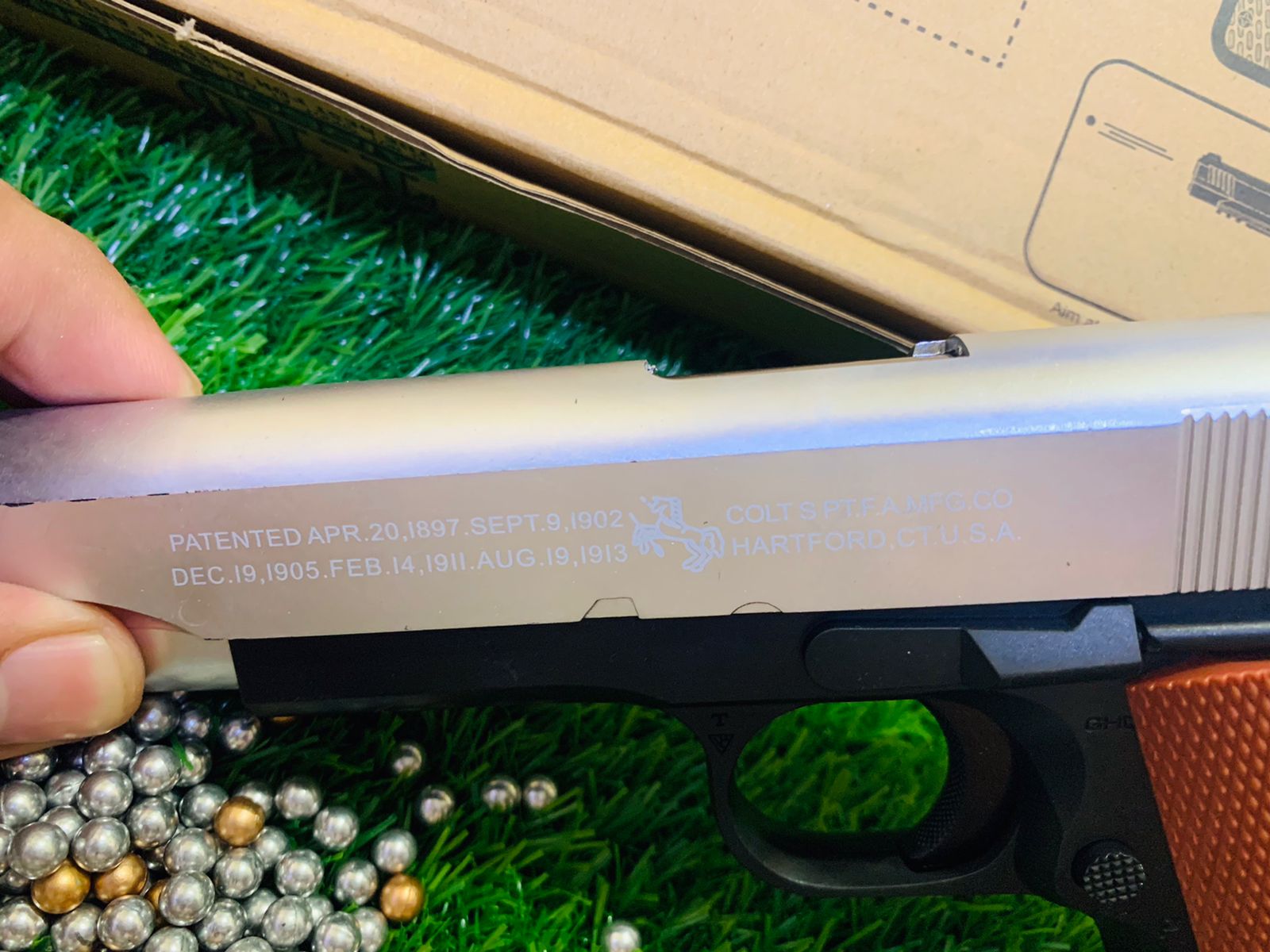 HAWK TOY GUN PLASTIC BODY AND METAL PARTS AND HEAVY WEIGHT PISTOL TOY GUN