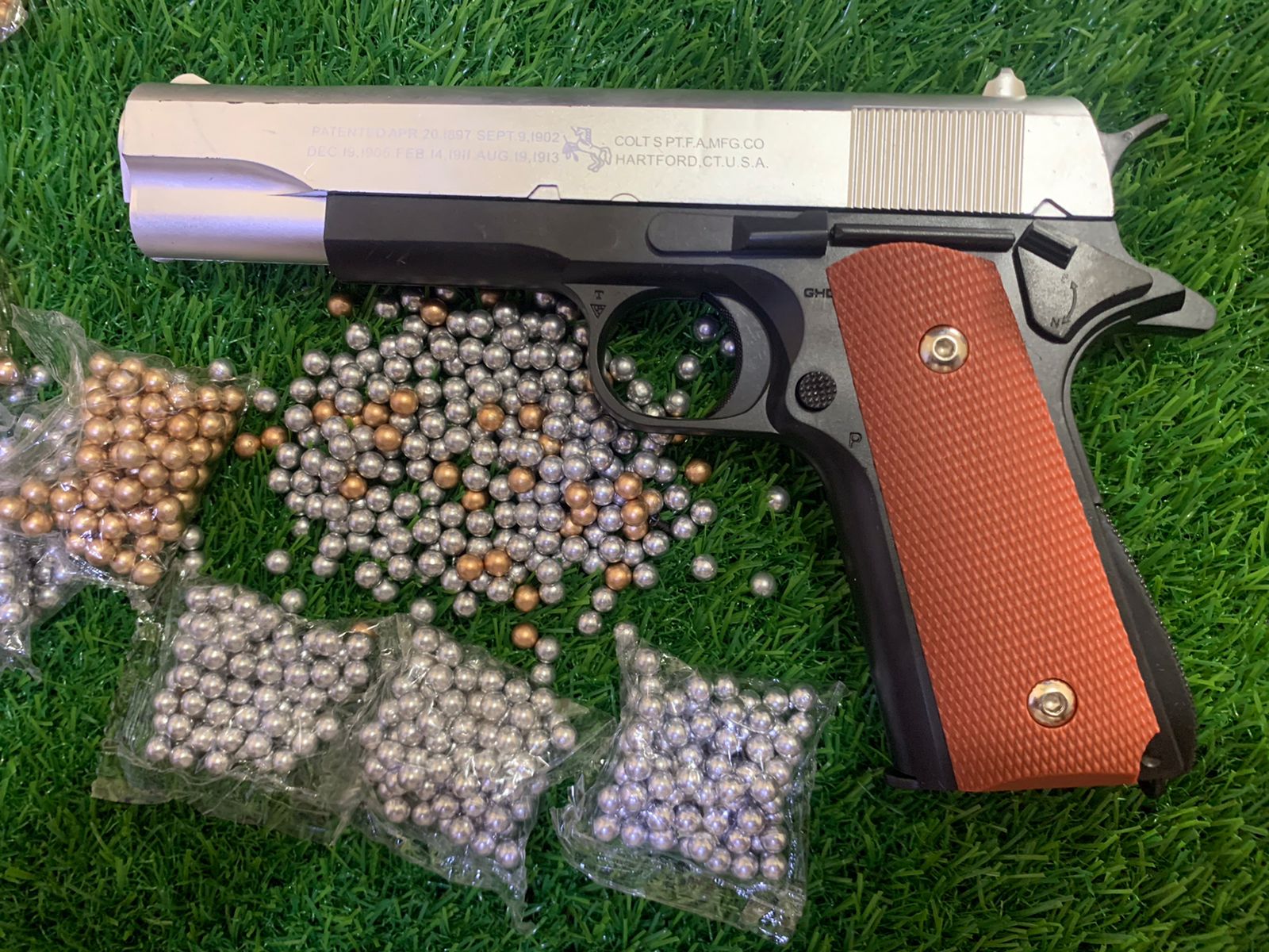 HAWK TOY GUN PLASTIC BODY AND METAL PARTS AND HEAVY WEIGHT PISTOL TOY GUN